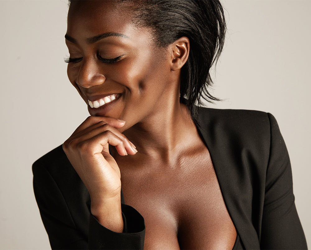 pretty-smiling-business-woman